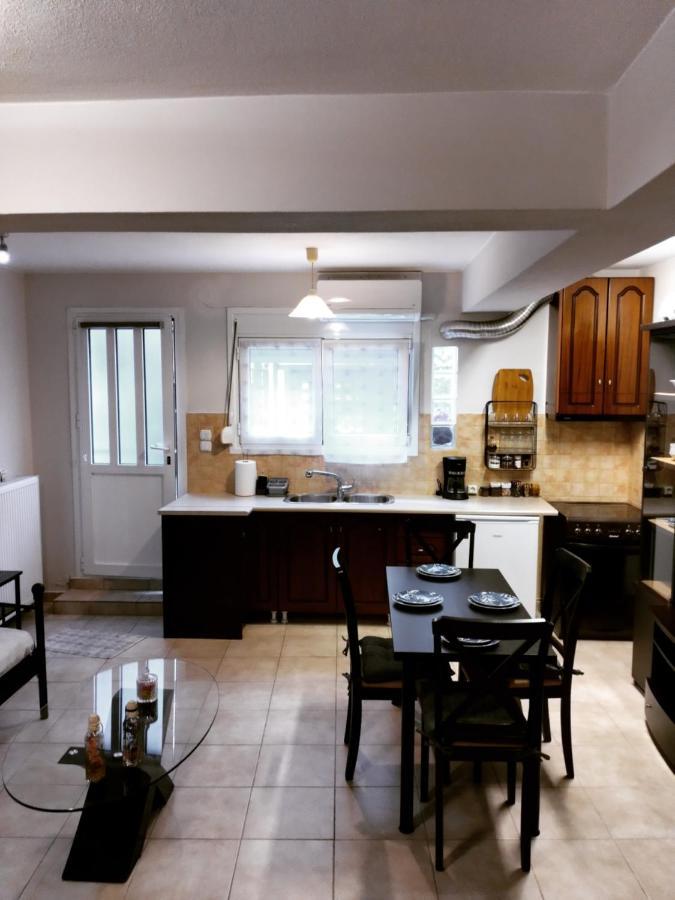 Nikis Apartment